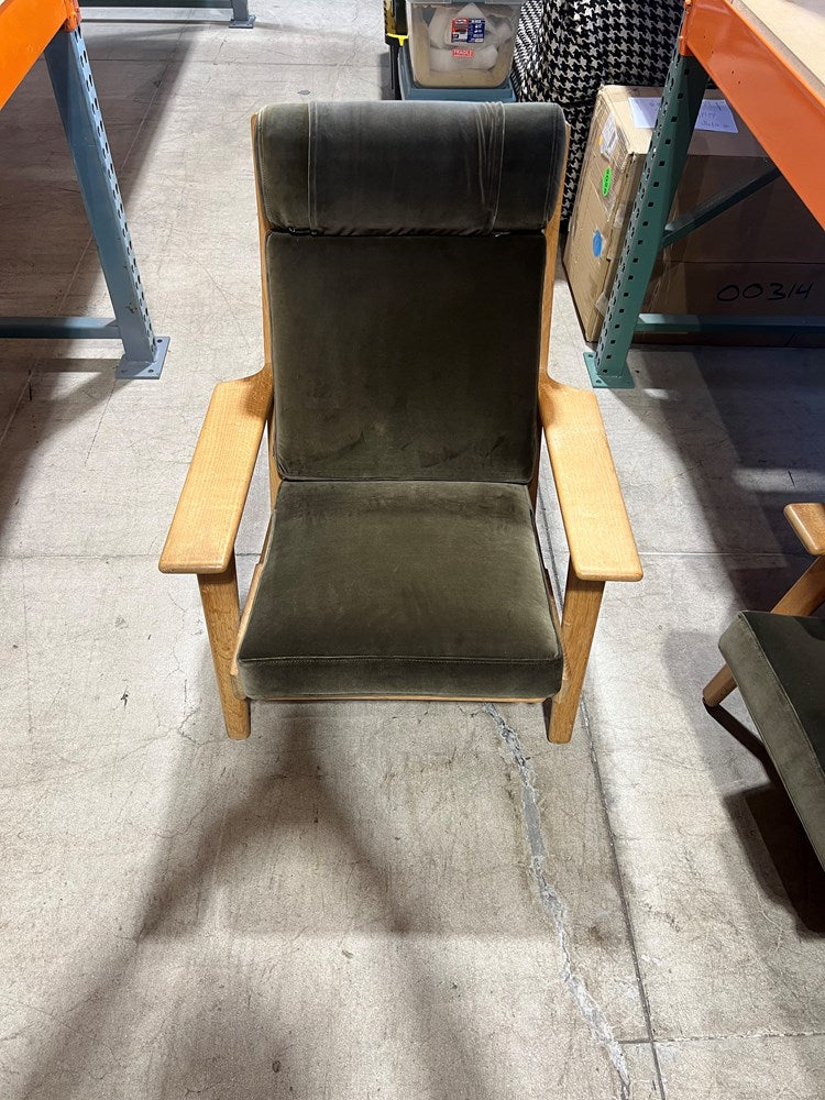 "GE290A" Highback Lounge Chair by Hans J. Wegner