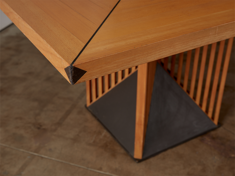 Rare Maestro Dining Table by Gianfranco Frattini
