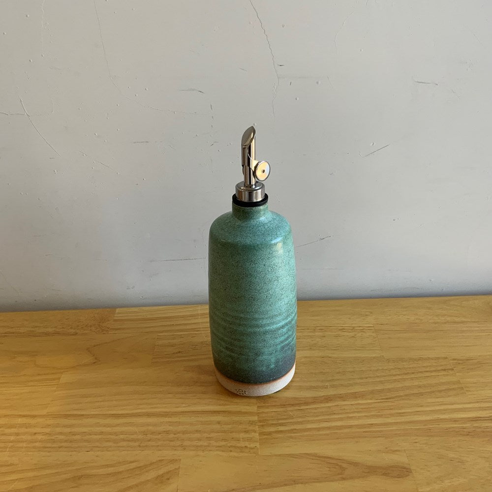 Tribeca Oil Pourer