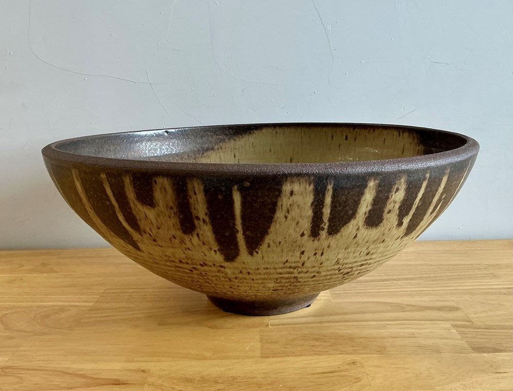 Rounded Serving Bowl