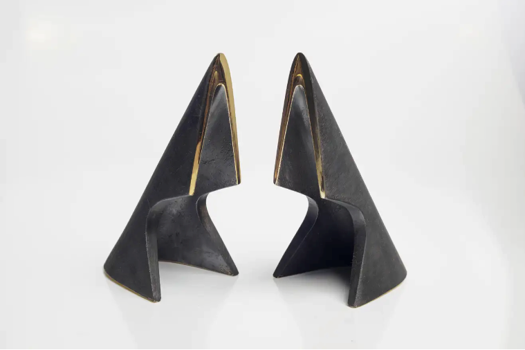 #4099 "Wedge" Bookends