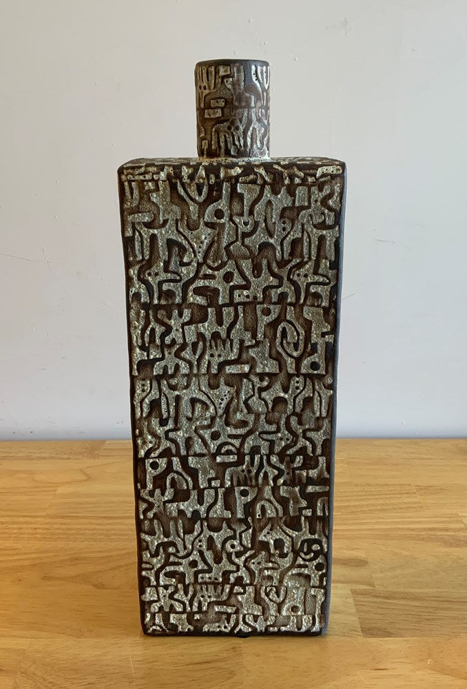 Tiltshift Bottle Vessel