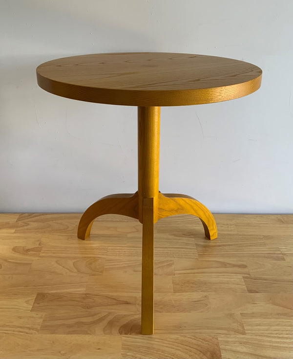 Tripod Side Table 20"